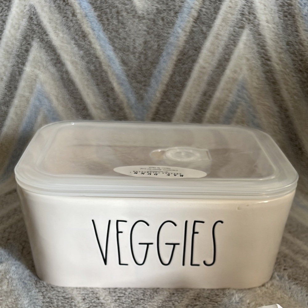 Rae Dunn Veggie Container
